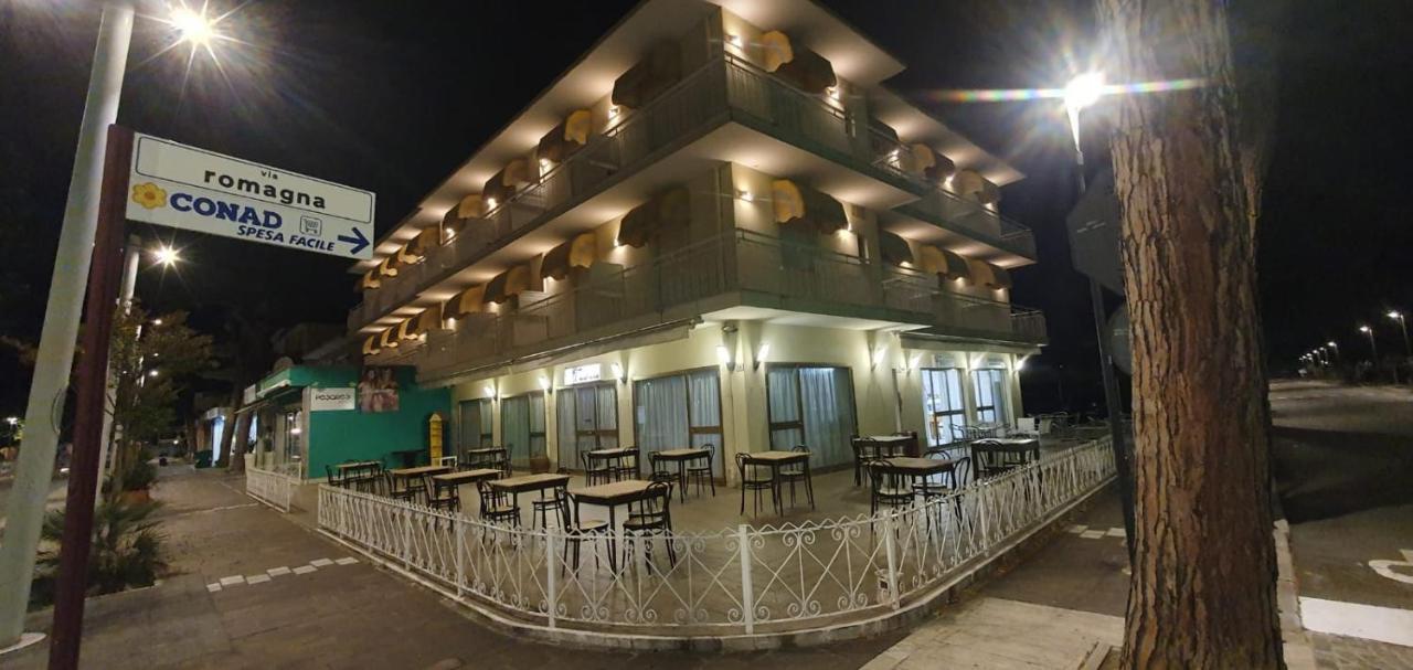 Hotel Franca Мизано-Адриатико Экстерьер фото